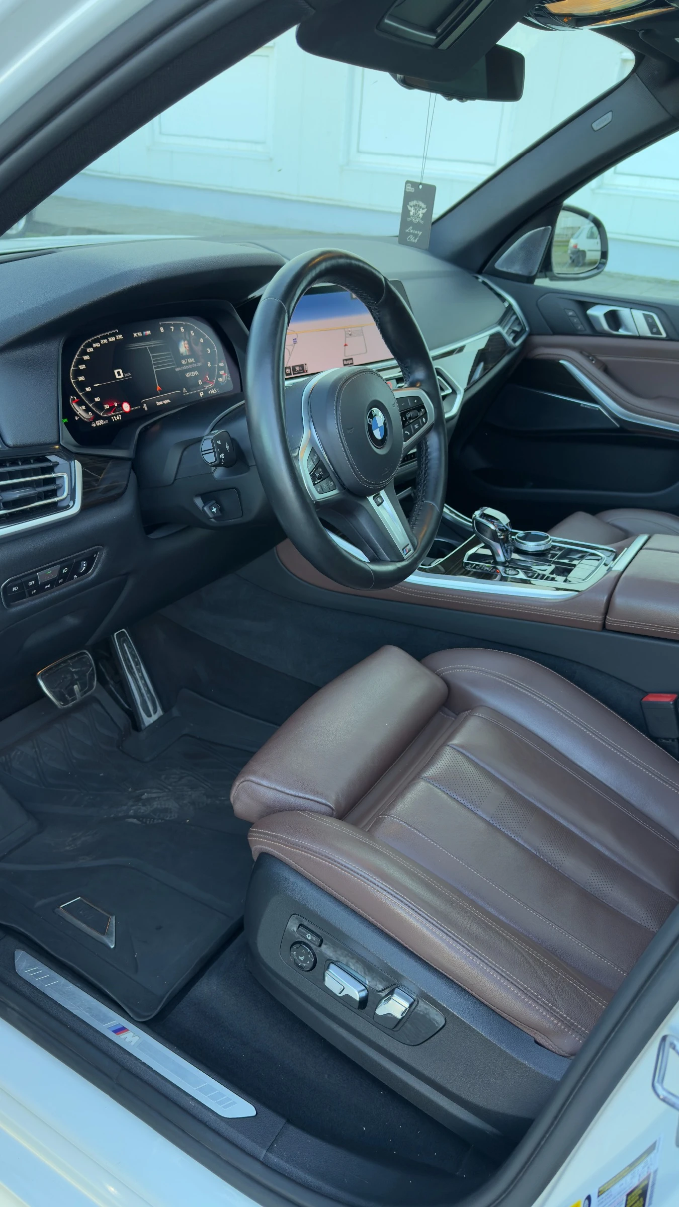 BMW X5 xDrive 40i - M-Sport /Laser / Swarowski/360 | Mobile.bg   7