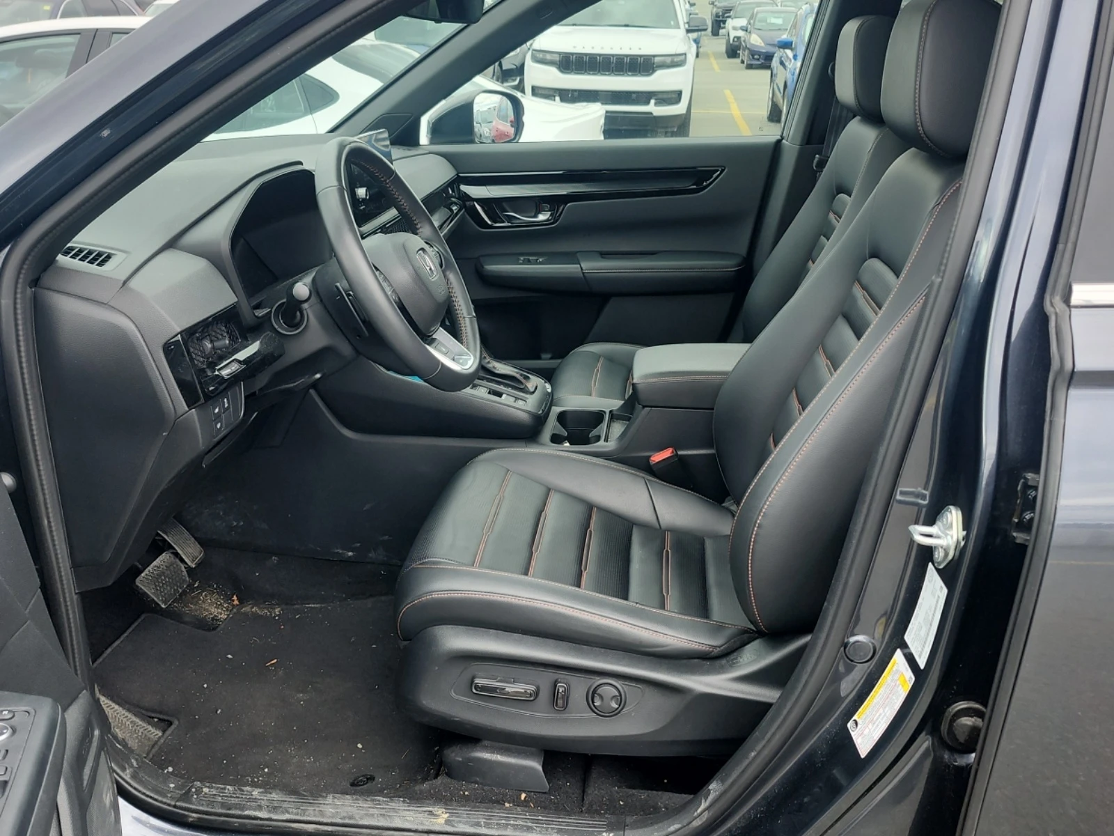 Honda Cr-v Hybrid Touring * БЕЗ ИНЦИДЕНТИ * СЕРВИЗНА ИСТОРИЯ , снимка 5 - Автомобили и джипове - 54116309