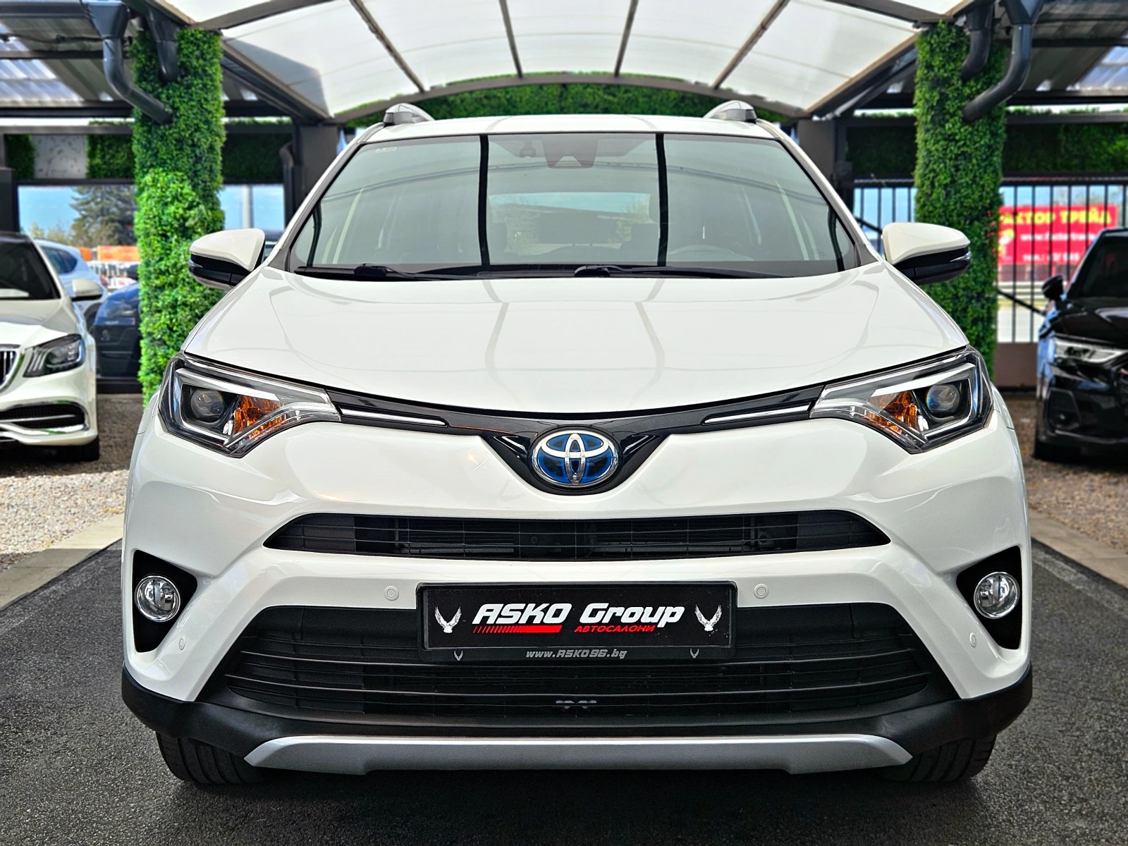 Toyota Rav4 HYBRID/4X4/152000KM/DISTR/CAMERA/ПОДГРЕВ/ЛИЗИНГ, снимка 2 - Автомобили и джипове - 54439405
