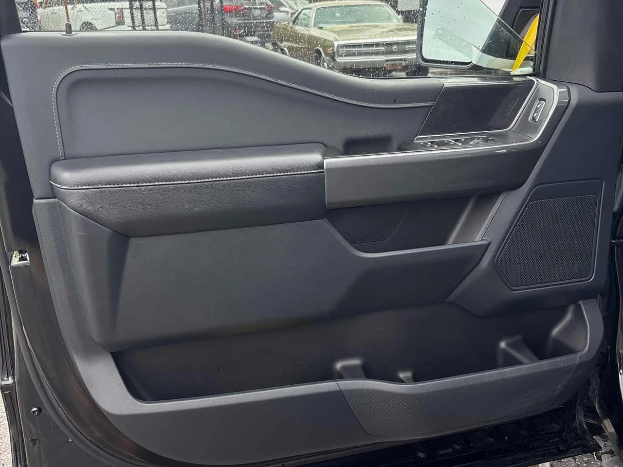 Ford F150 * XLT 4WD SuperCrew 5.5' Box * CARFAX * ЦЕНА Д, снимка 8 - Автомобили и джипове - 54520702
