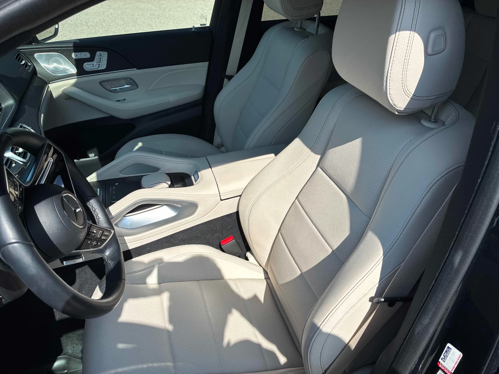Mercedes-Benz GLE 350 ДИСТРОНИК * ОБДУХВАНЕ * ПАНОРАМА * 360 * CARFAX, снимка 11 - Автомобили и джипове - 54655939