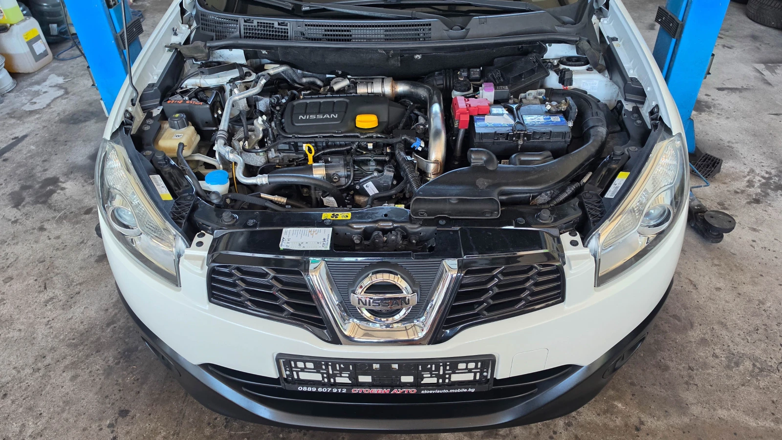 Nissan Qashqai 4x4* Нави* Панорама* Камера* 131кс, снимка 17 - Автомобили и джипове - 55281149