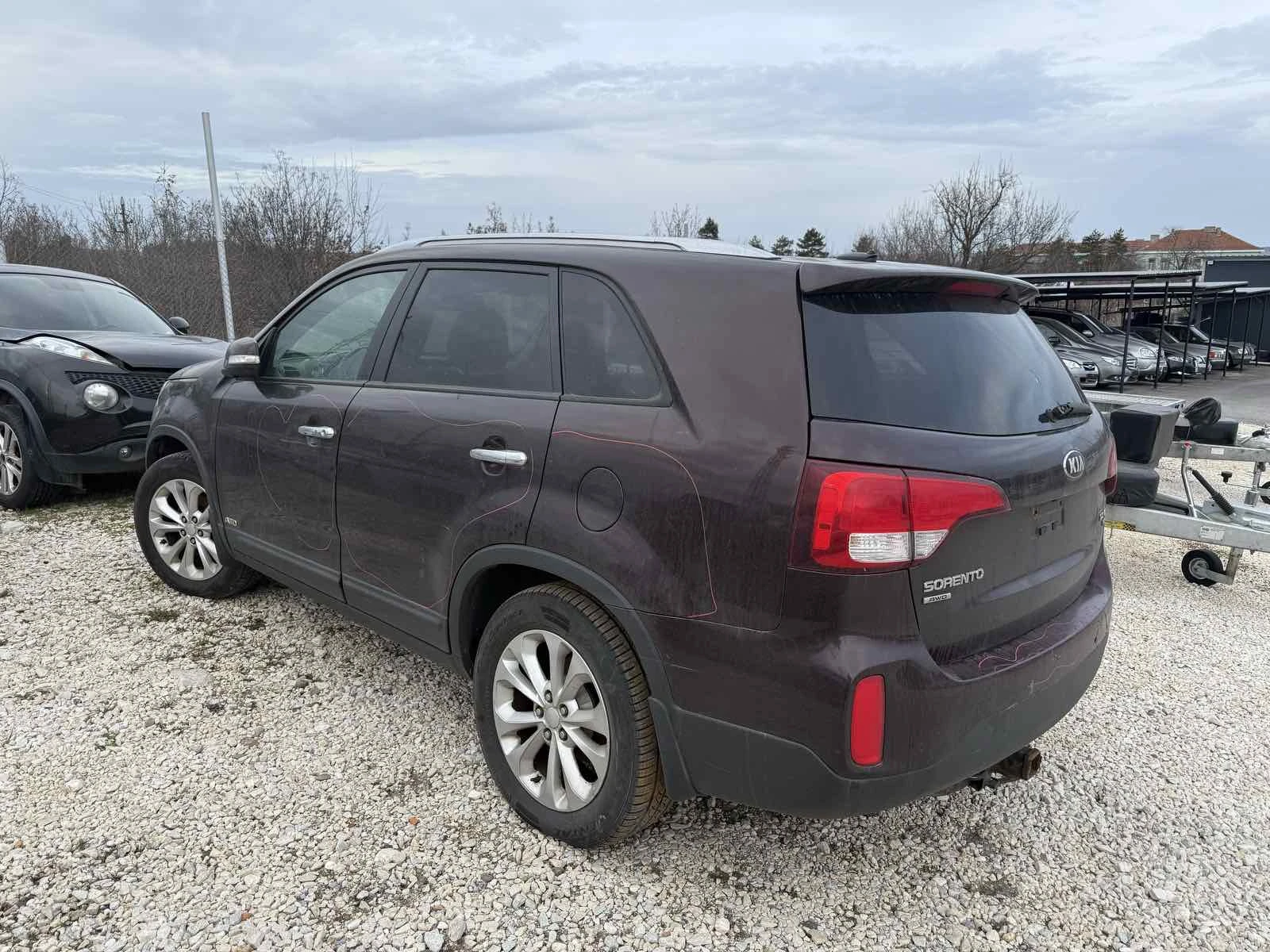 Kia Sorento, снимка 3 - Автомобили и джипове - 55883694