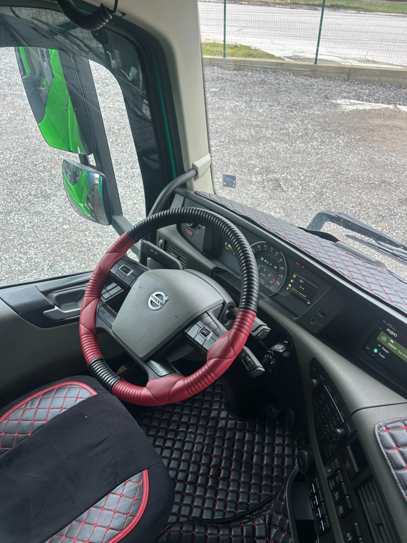 Volvo Fh, снимка 5 - Камиони - 53584905