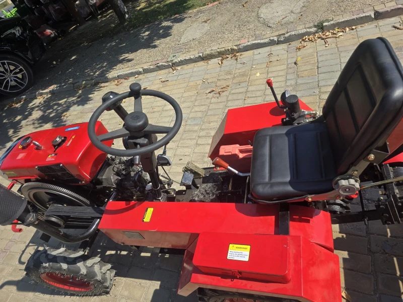 Трактор Mitsubishi 12/15/18 к.с., снимка 4 - Селскостопанска техника - 51698292