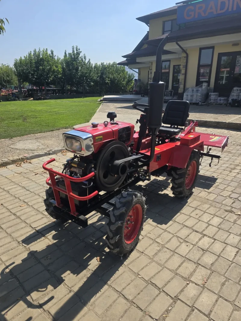 Трактор Mitsubishi 12/15/18 к.с., снимка 2 - Селскостопанска техника - 51698292