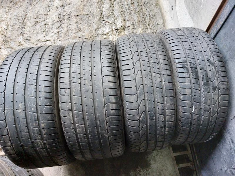 Гуми Летни 245/40R20, снимка 1 - Гуми и джанти - 37110492