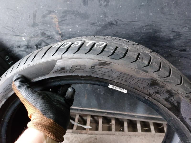 Гуми Летни 245/40R20, снимка 8 - Гуми и джанти - 37110492