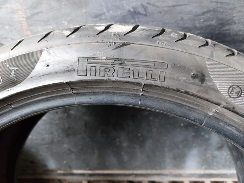 Гуми Летни 245/40R20, снимка 7 - Гуми и джанти - 37110492