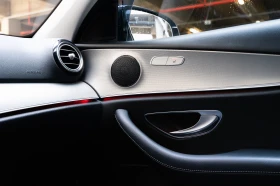 Mercedes-Benz E 220, снимка 12