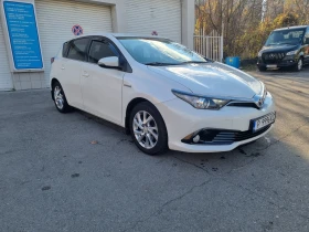 Toyota Auris 1.8 facelift, снимка 3