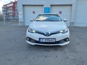 Toyota Auris 1.8 facelift, снимка 2