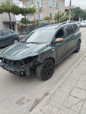 Обява за продажба на Dacia Jogger 1.0 ШЕСТ СКОРОСТИ И ГАЗОВ ИНЖЕКЦИОН  ~18 900 лв. - изображение 4