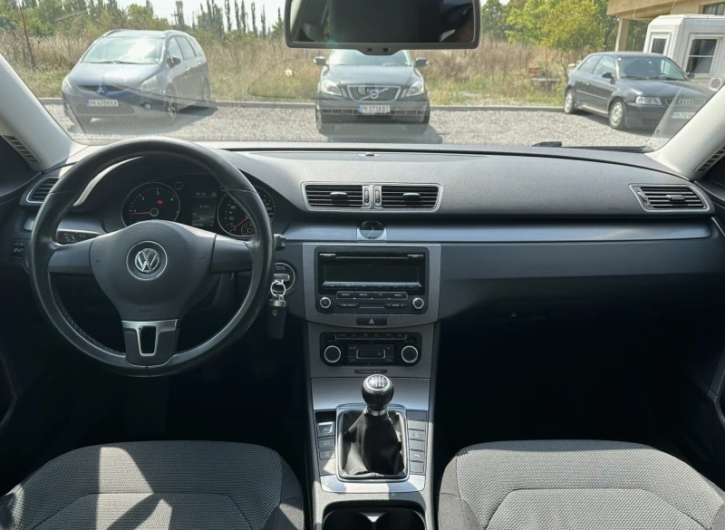 VW Passat 2.0TDI BLUEMOTION, снимка 12 - Автомобили и джипове - 47143826