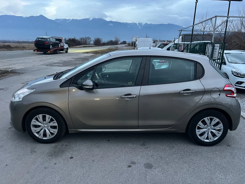 Peugeot 208 1.4 GAZ, снимка 7 - Автомобили и джипове - 48418726