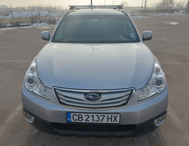 Subaru Outback БЕЗУПРЕЧНА!, снимка 2 - Автомобили и джипове - 48741436