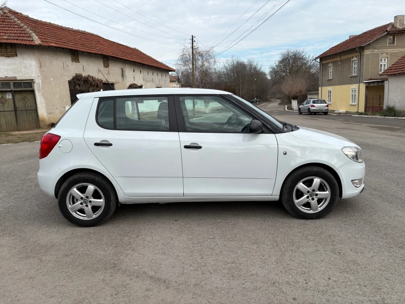 Skoda Fabia 1.6 TDI, снимка 6 - Автомобили и джипове - 48914996