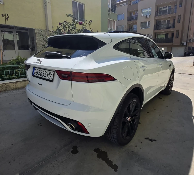 Jaguar E-pace P300, снимка 11 - Автомобили и джипове - 52250022