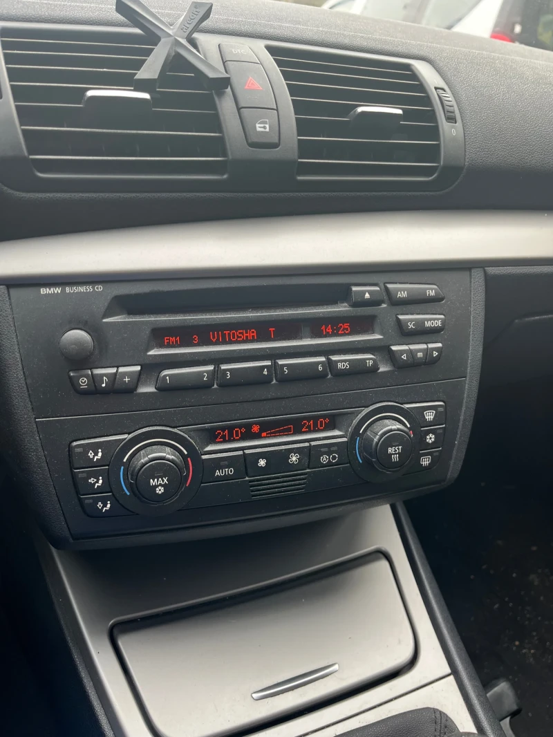 BMW 116 I, снимка 2 - Автомобили и джипове - 52392184