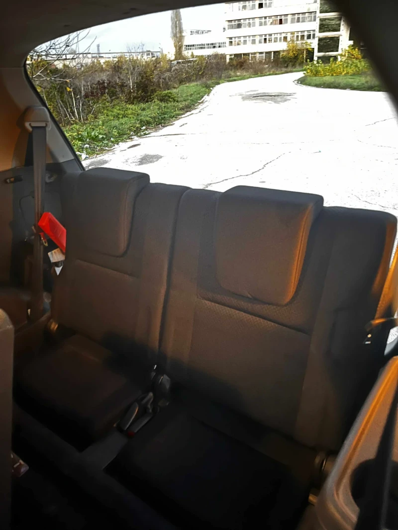 Toyota Corolla verso, снимка 8 - Автомобили и джипове - 52393315