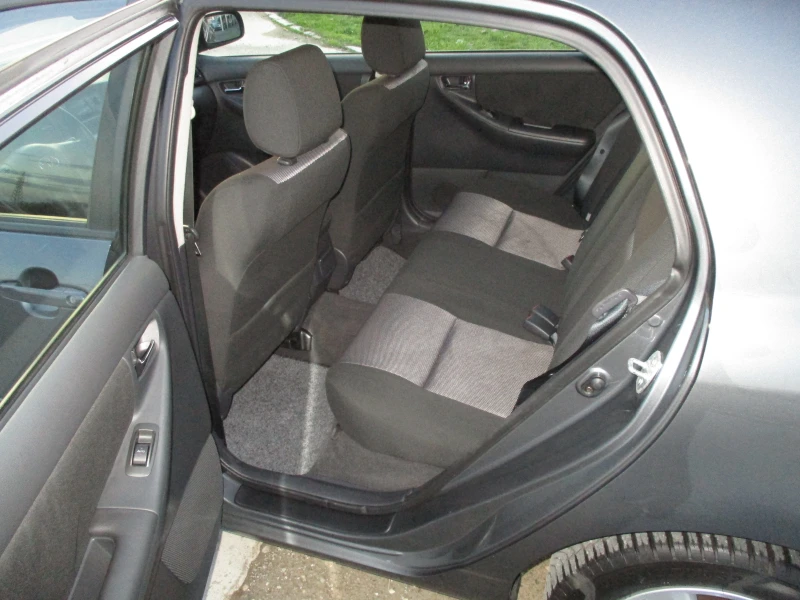 Toyota Corolla 2.0/ДИЗЕЛ/116кс./КАТО НОВА/, снимка 11 - Автомобили и джипове - 52482115
