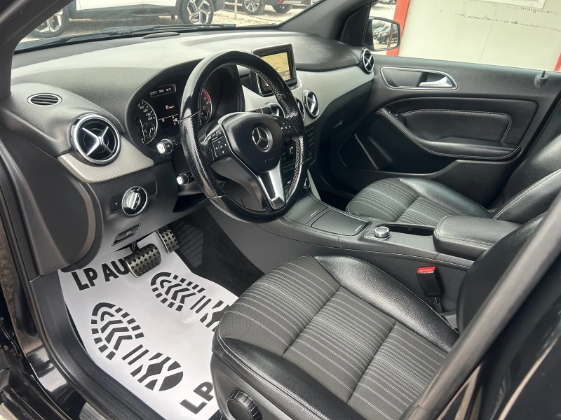 Mercedes-Benz B 200 * Premium* Automat* Distr* LED* , снимка 6 - Автомобили и джипове - 52659842