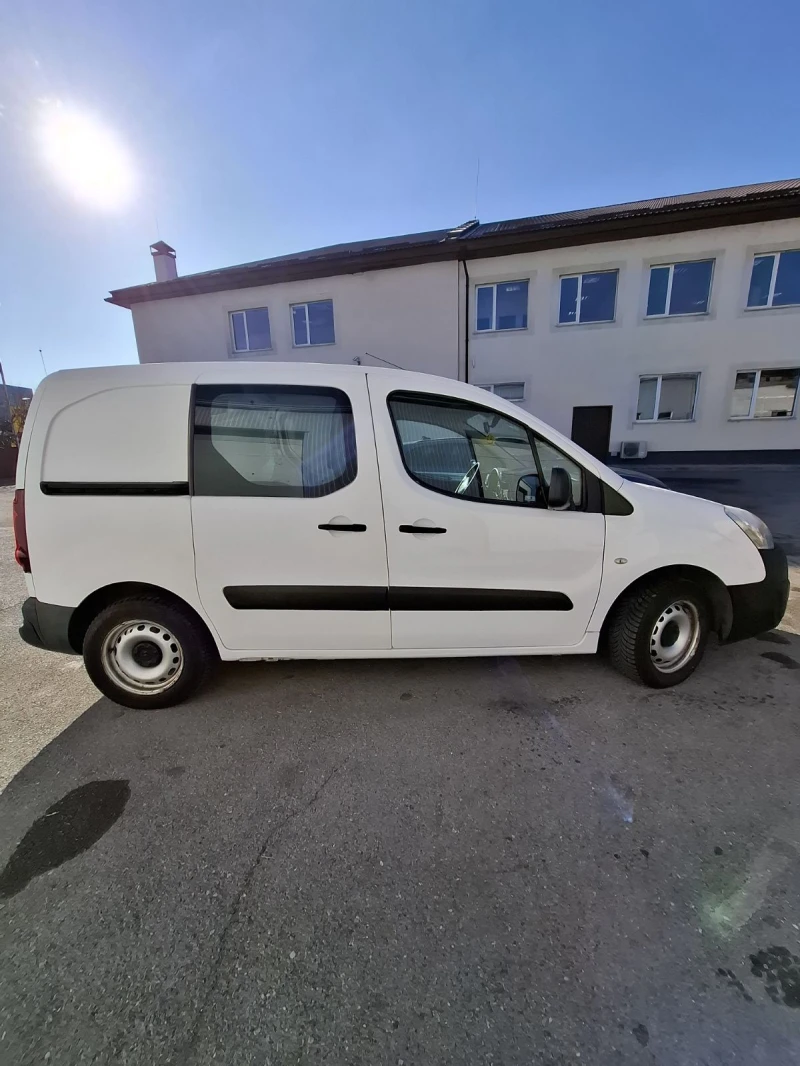 Citroen Berlingo 1.6/Обслужван в Пежо, снимка 4 - Автомобили и джипове - 53206465