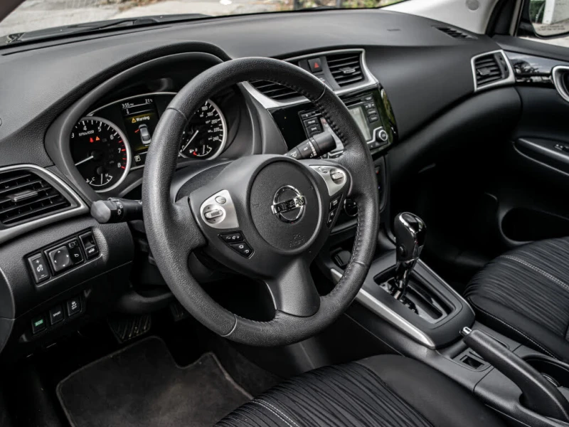 Nissan Sentra SV* CarFax* АвтоКредит* (ЦЕНА ДО БГ), снимка 2 - Автомобили и джипове - 53276254