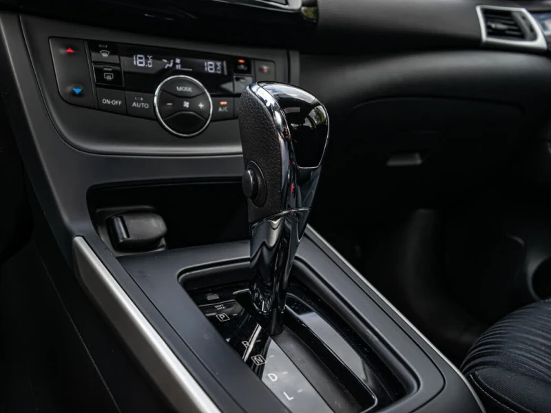 Nissan Sentra SV* CarFax* АвтоКредит* (ЦЕНА ДО БГ), снимка 8 - Автомобили и джипове - 53276254