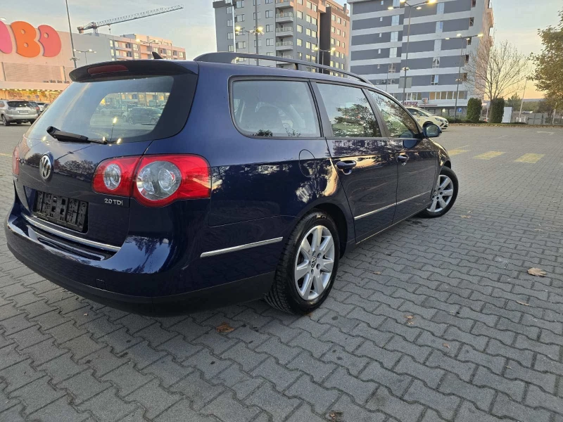 VW Passat ПЕРФЕКТЕН/170hp/2.0TDI, снимка 6 - Автомобили и джипове - 53336717