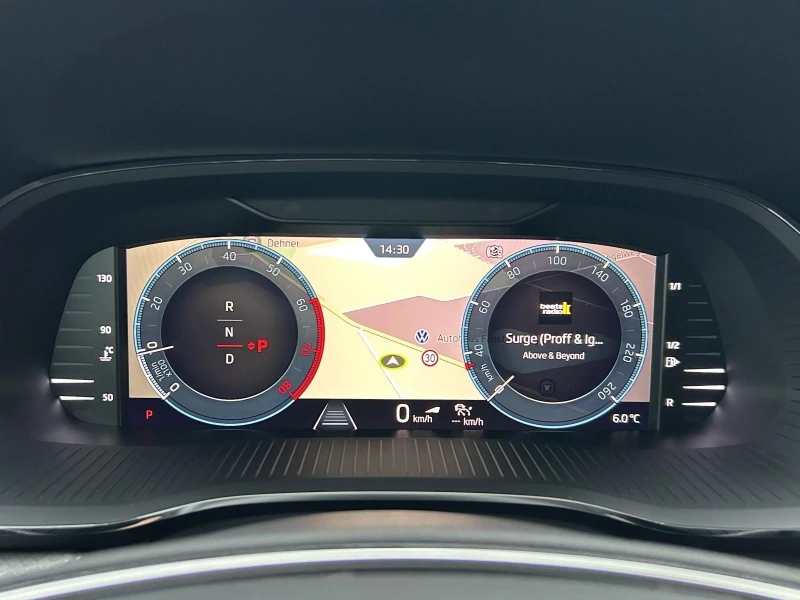 Skoda Octavia TSI* CAM* DISTR* LED* CARPLAY* , снимка 12 - Автомобили и джипове - 53380374