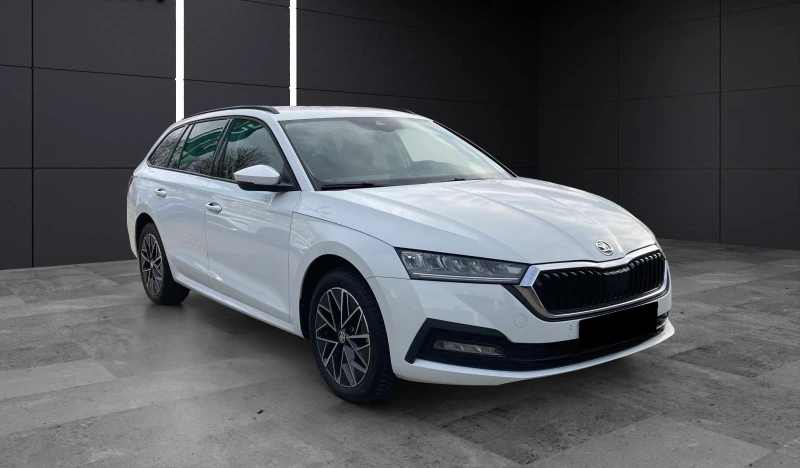 Skoda Octavia TSI* CAM* DISTR* LED* CARPLAY* , снимка 3 - Автомобили и джипове - 53380374