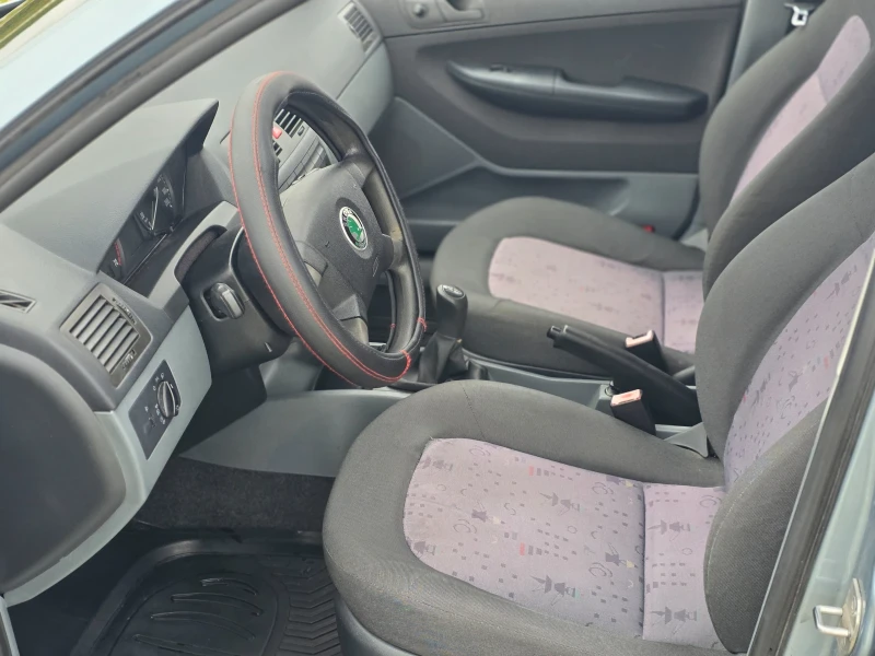 Skoda Fabia 1.2 Бензин , снимка 14 - Автомобили и джипове - 53432673