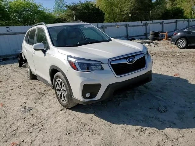 Subaru Forester 2.5L 4 All wheel drive - изображение 9