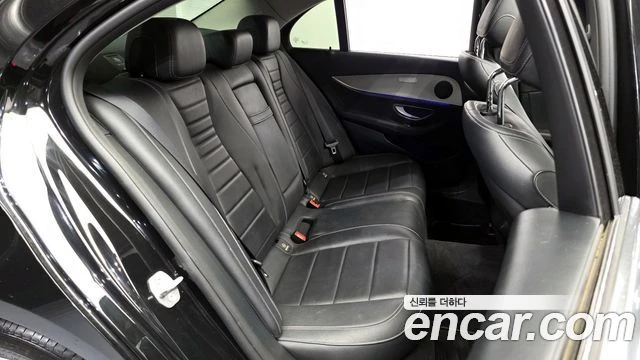 Mercedes-Benz E 200, снимка 12 - Автомобили и джипове - 56063046