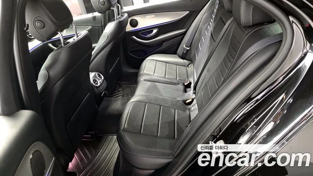 Mercedes-Benz E 200, снимка 11 - Автомобили и джипове - 56063046