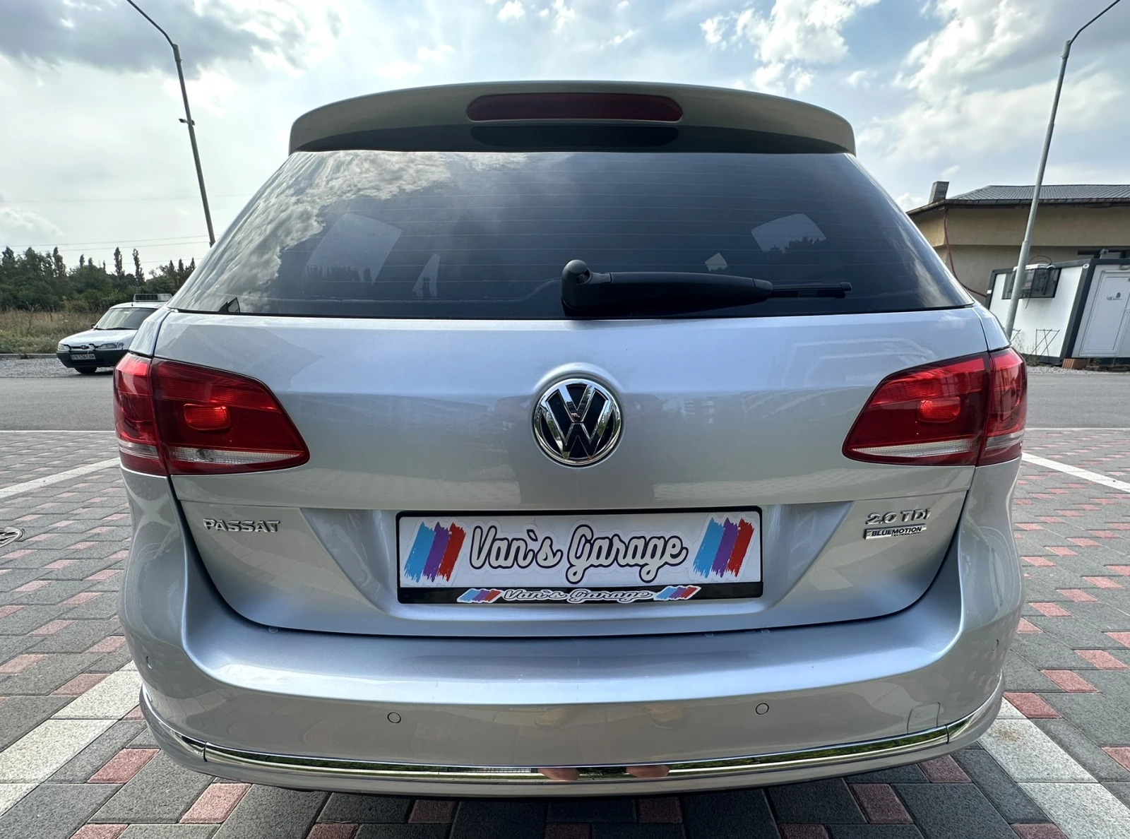 VW Passat 2.0TDI BLUEMOTION - изображение 5