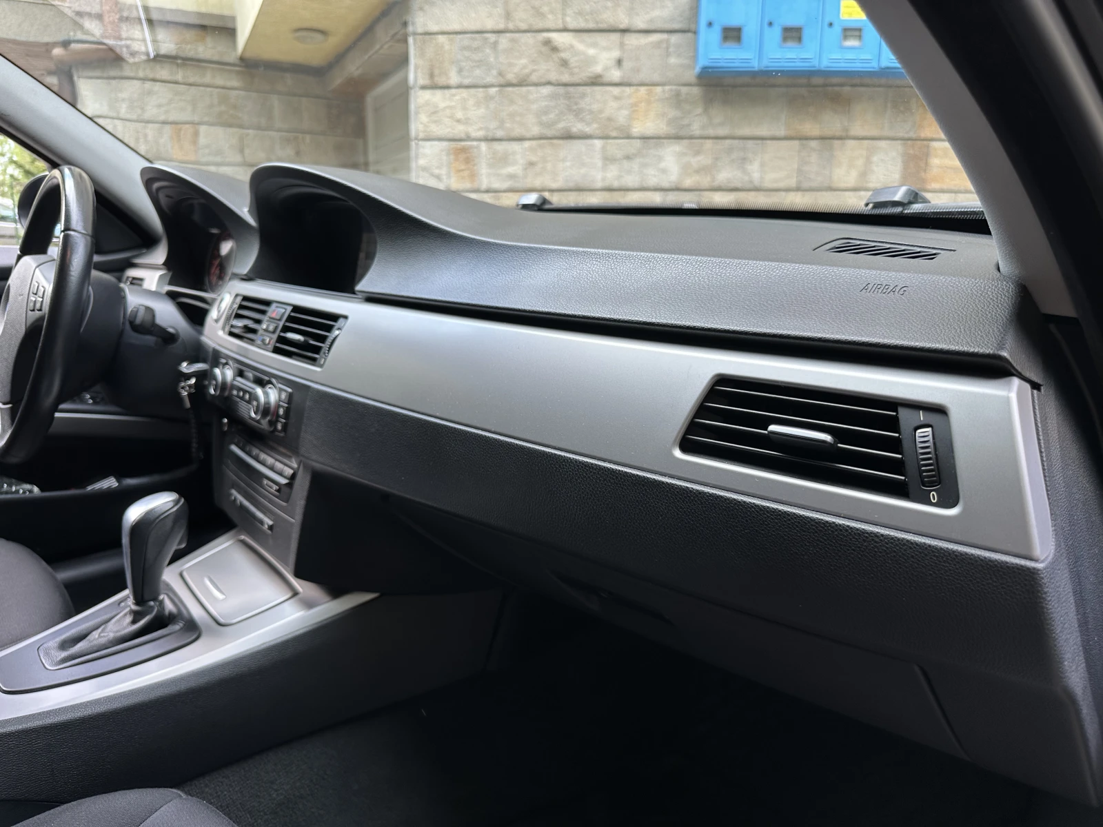 BMW 320 ОТ СОБСТВЕНИК/ТОП СЪСТОЯНИЕ/ОРИГИНАЛЕН ПРОБЕГ - изображение 10
