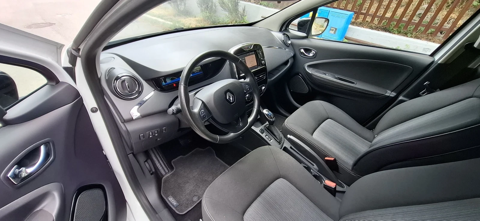 Renault Zoe Intens -41kw собствена батерия - изображение 10