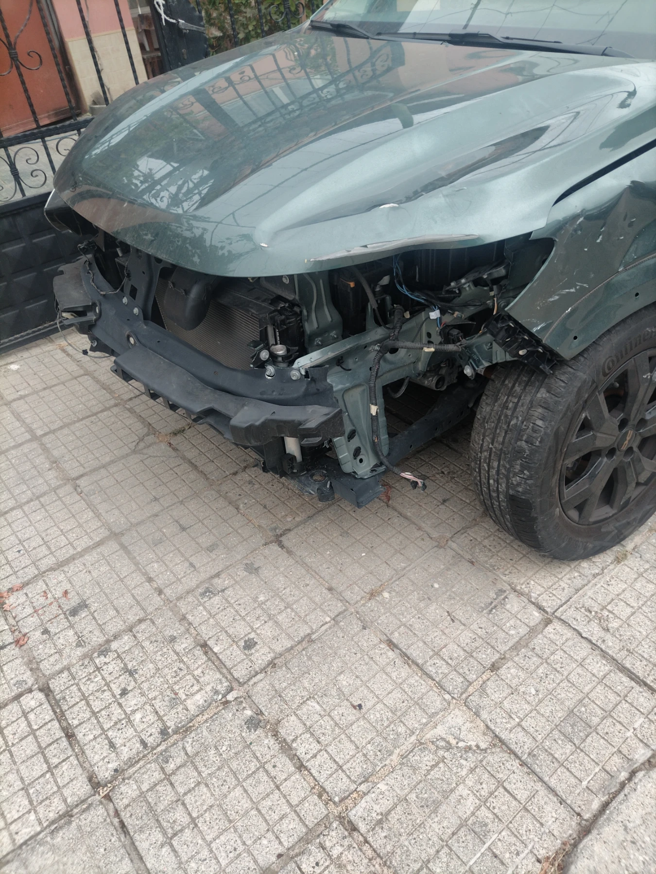 Dacia Jogger 1.0 ШЕСТ СКОРОСТИ И ГАЗОВ ИНЖЕКЦИОН  - изображение 4