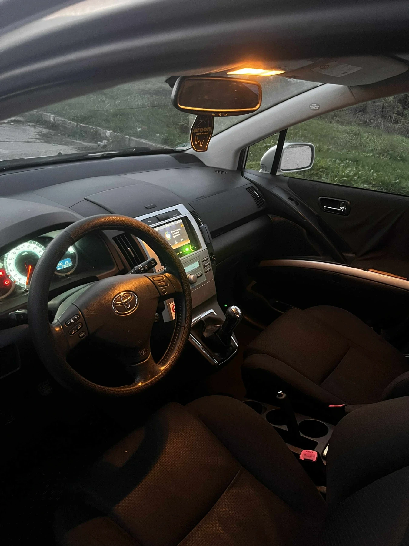 Toyota Corolla verso | Mobile.bg   5