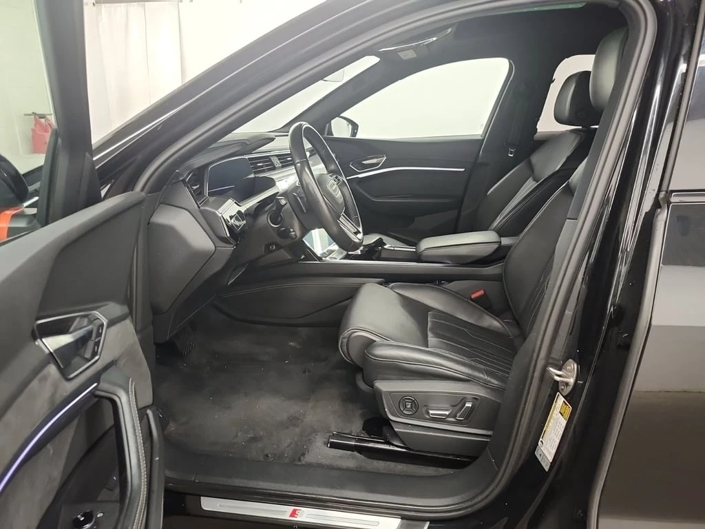 Audi E-Tron * TECHNIK * CARFAX * БЕЗ ПЪРВОНАЧАЛНА ВНОСКА - изображение 5