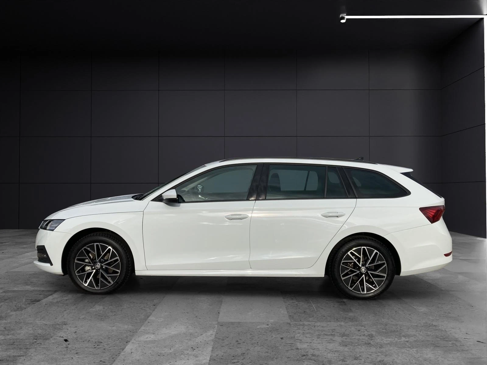 Skoda Octavia TSI* CAM* DISTR* LED* CARPLAY*  - изображение 8