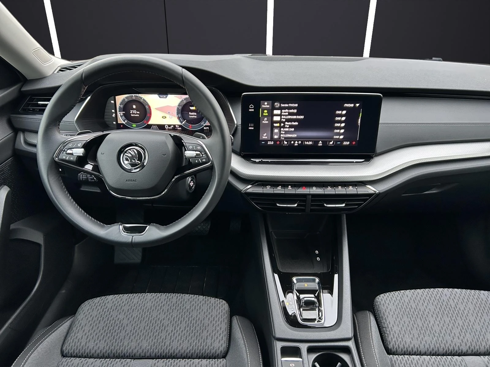 Skoda Octavia TSI* CAM* DISTR* LED* CARPLAY*  | Mobile.bg � ����������� 15