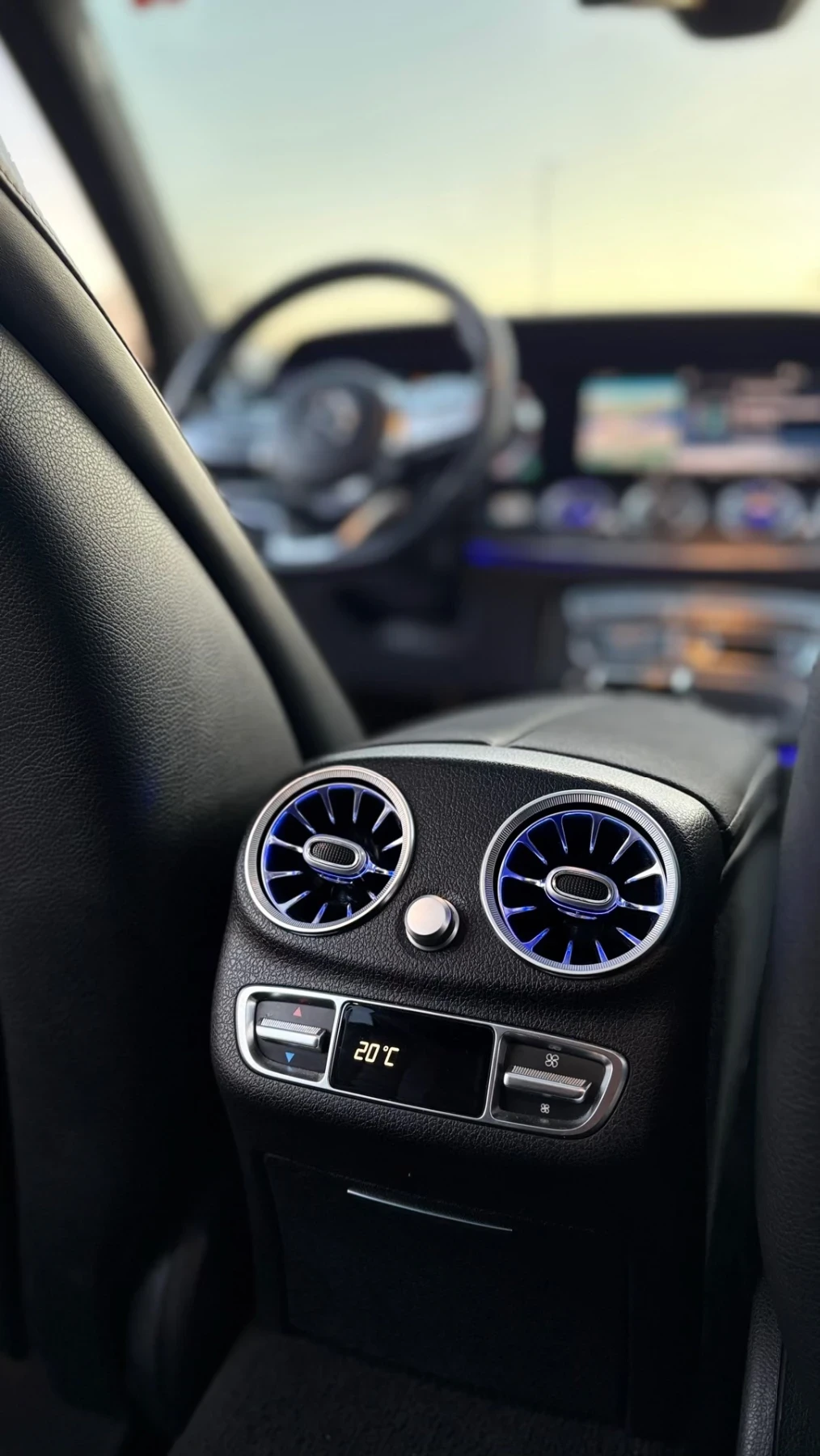 Mercedes-Benz E 220, снимка 13 - Автомобили и джипове - 53743326