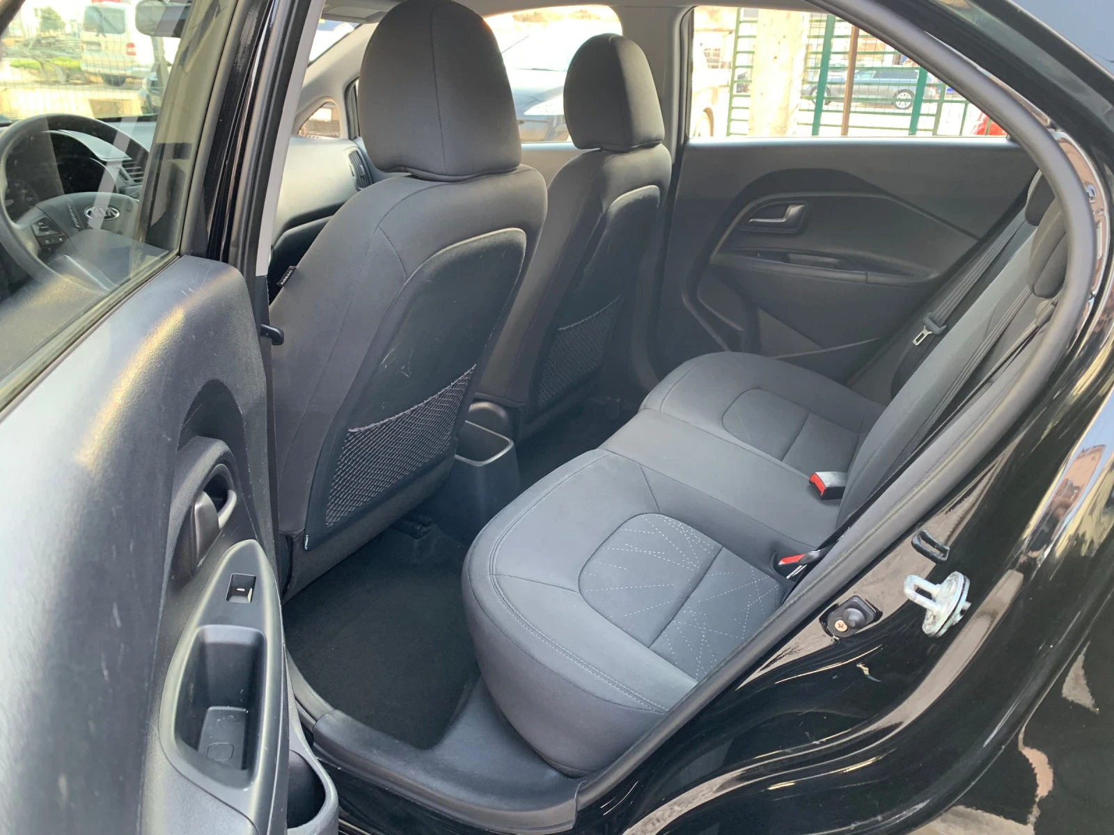 Kia Rio Attract / EURO 5 / KLIMA / HOLLAND, снимка 12 - Автомобили и джипове - 53758701