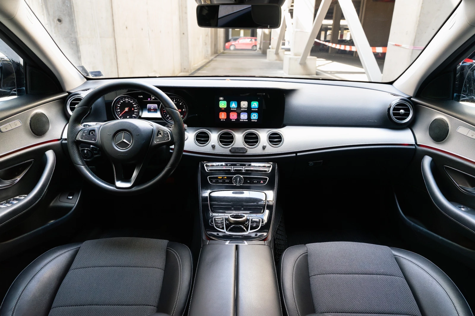 Mercedes-Benz E 220, снимка 15 - Автомобили и джипове - 53986893