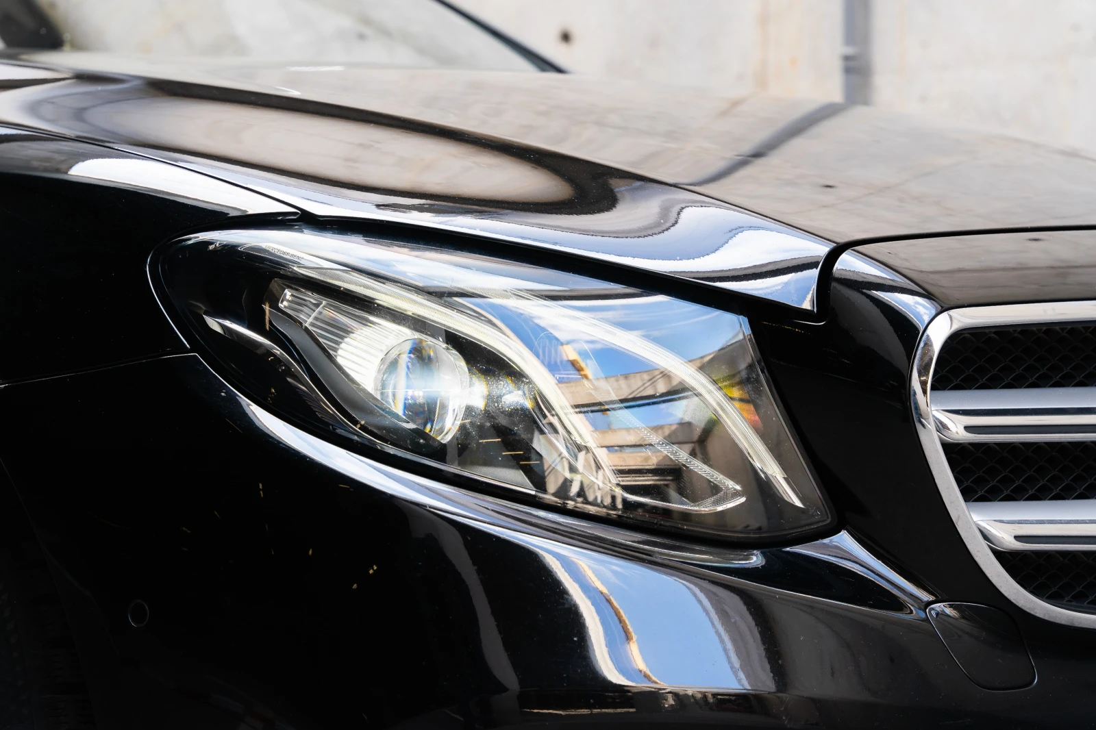 Mercedes-Benz E 220, снимка 7 - Автомобили и джипове - 53986893