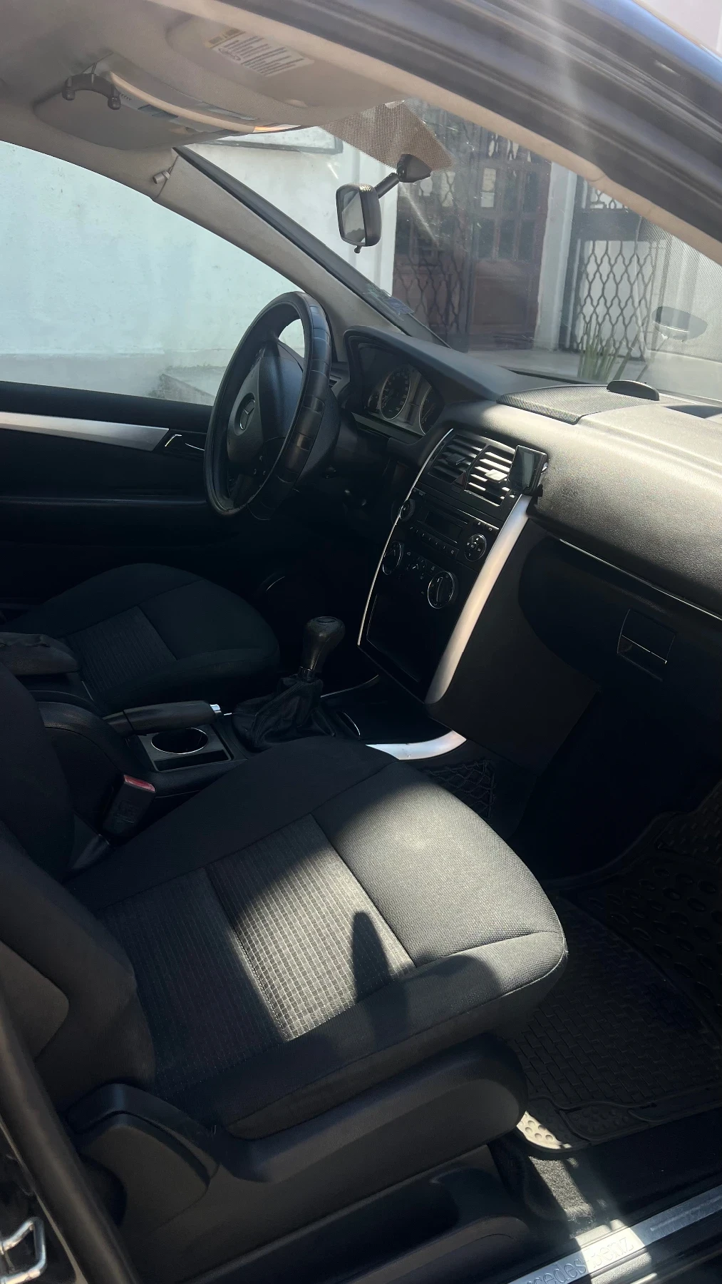 Mercedes-Benz B 180, снимка 5 - Автомобили и джипове - 54623147