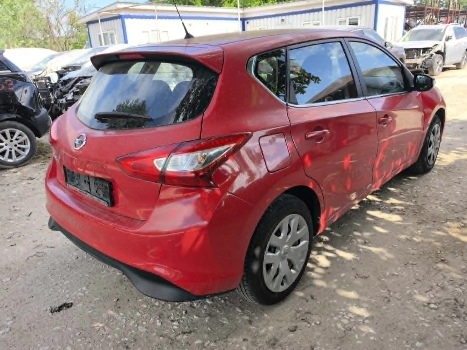 Nissan Pulsar 1.2i, снимка 3 - Автомобили и джипове - 54630343